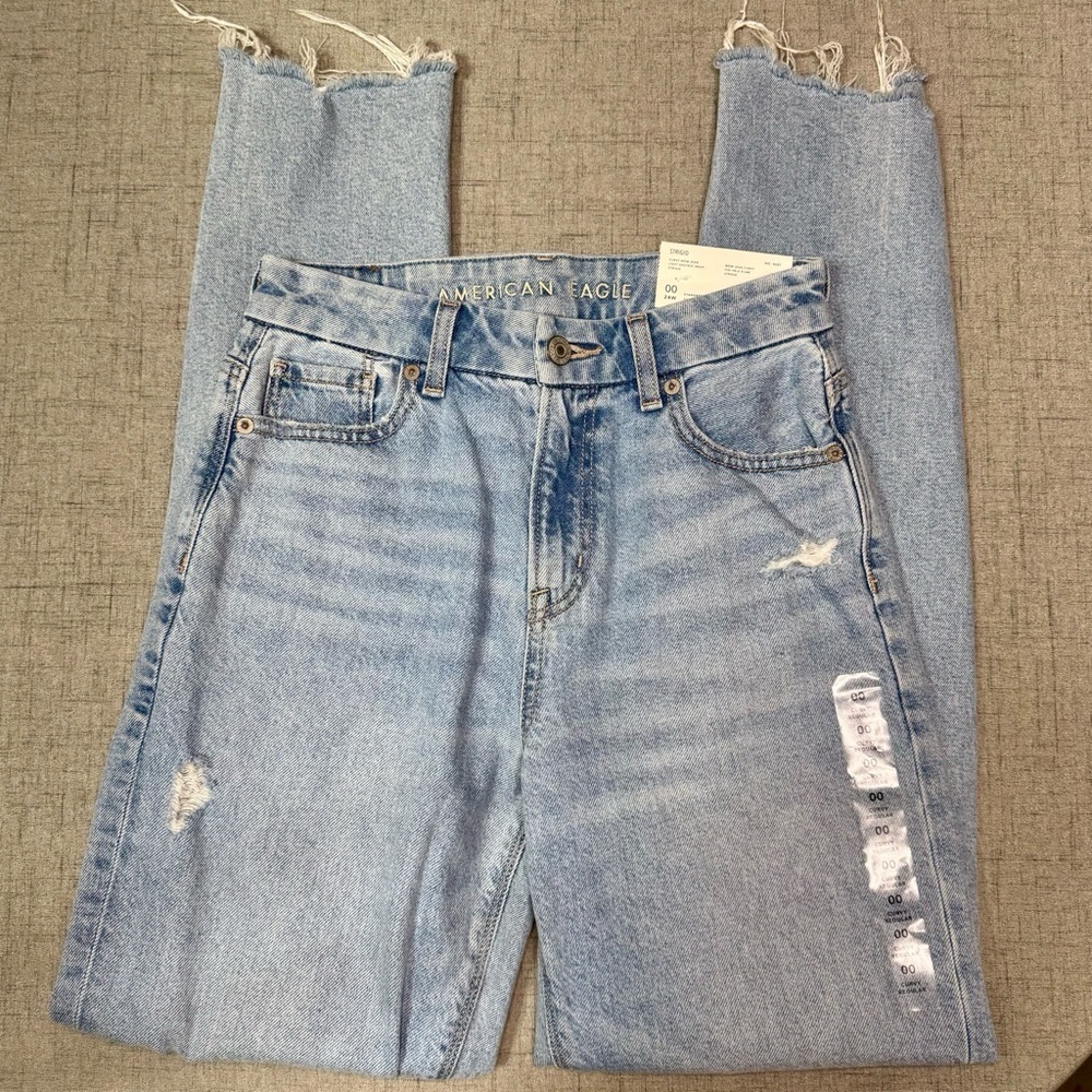 American Eagle Strigid Curvy Ripped Mom Jeans Super High Rise Size 00 or 24 NWT - Picture 7 of 10